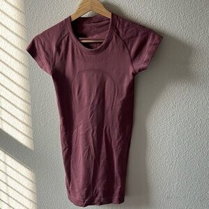 Lulu Lemon Swiftly Tech T-shirt